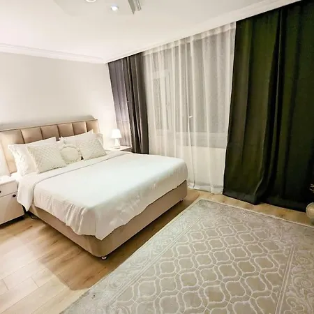 Chic & Large 3-bedroom Flat In Sisli, Osmanbey Διαμέρισμα